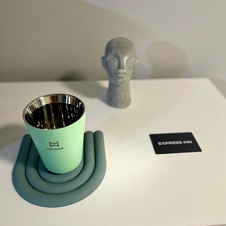 Express Inn Pʼotʼi المظهر الخارجي الصورة