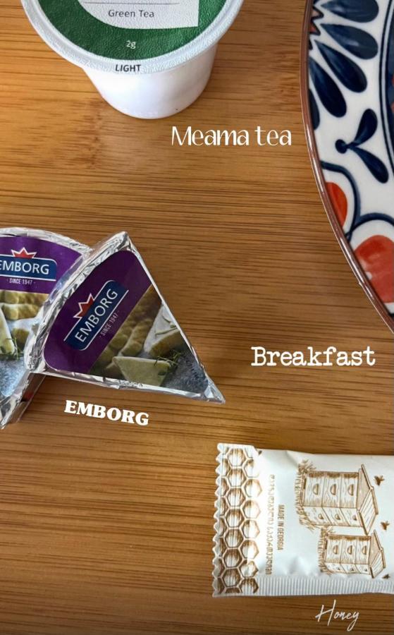Express Inn Pʼotʼi المظهر الخارجي الصورة