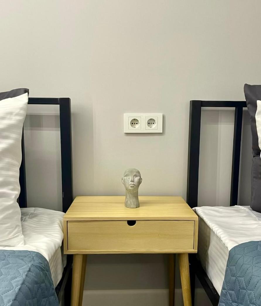 Express Inn Pʼotʼi المظهر الخارجي الصورة