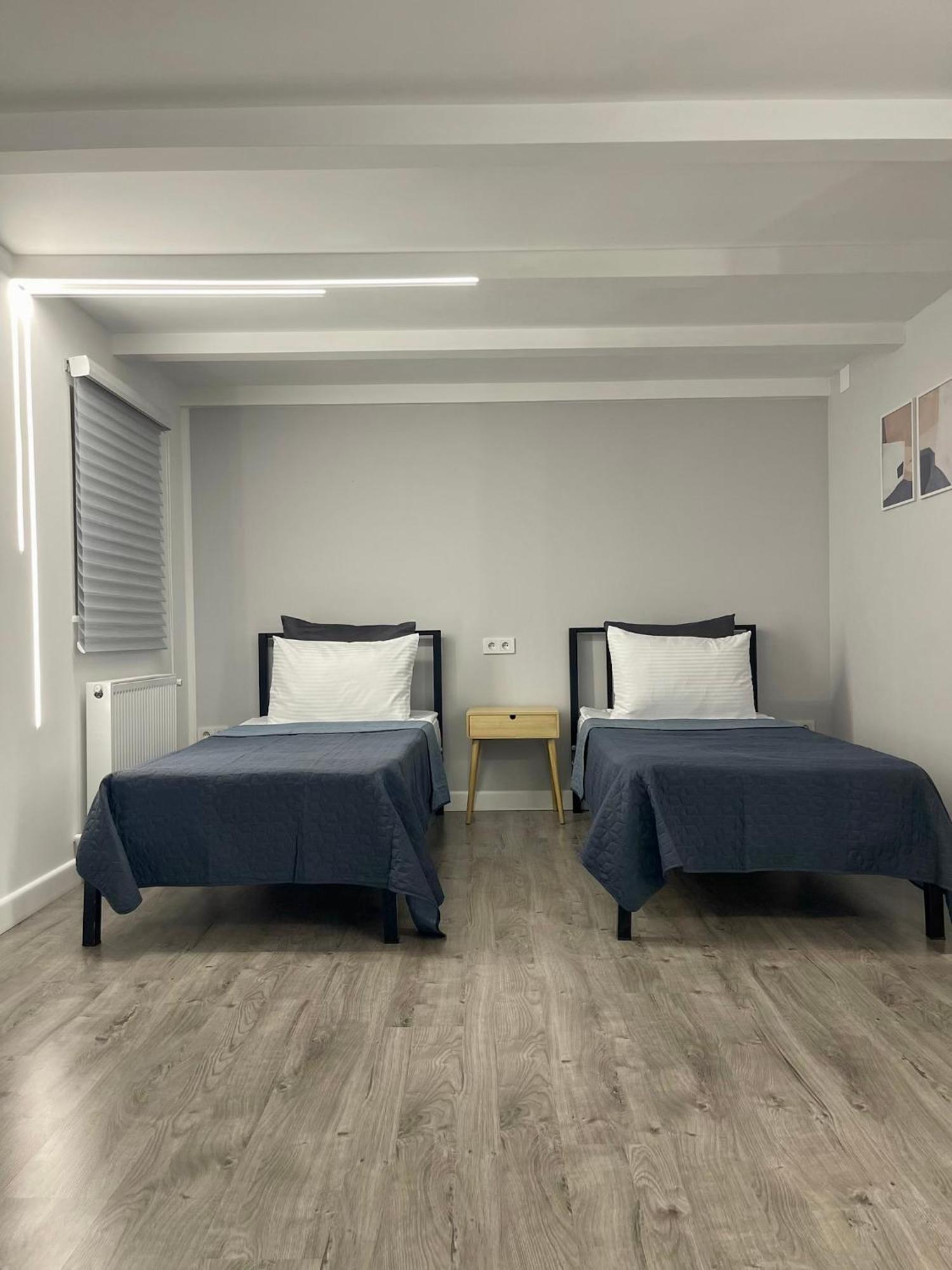 Express Inn Pʼotʼi المظهر الخارجي الصورة